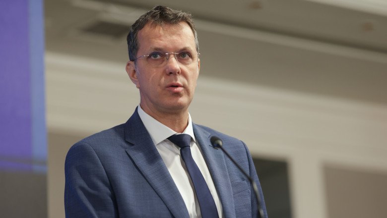 neclaritatile-din-cv-ul-ministrului-ionut-mosteanu,-dupa-ce-si-a-publicat-diploma-de-licenta.-raspunsul-universitatii-bioterra neclaritatile-din-cv-ul-ministrului-ionut-mosteanu,-dupa-ce-si-a-publicat-diploma-de-licenta.-raspunsul-universitatii-bioterra