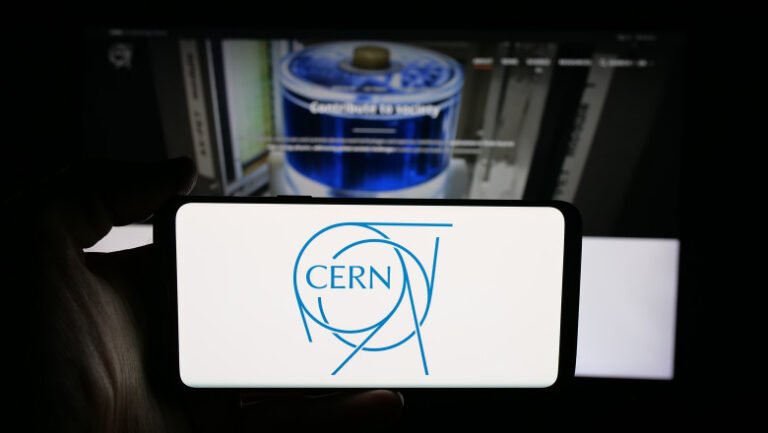 investitie-istorica-la-cern:-finantare-privata-de-860-milioane-de-euro-pentru-construirea-celui-mai-mare-accelerator-de-particule