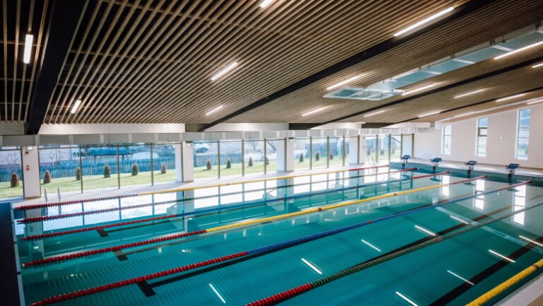 primul-bazin-de-inot-eficient-energetic-din-tara,-inaugurat-la-sovata:-investitie-de-22,6-milioane-de-lei