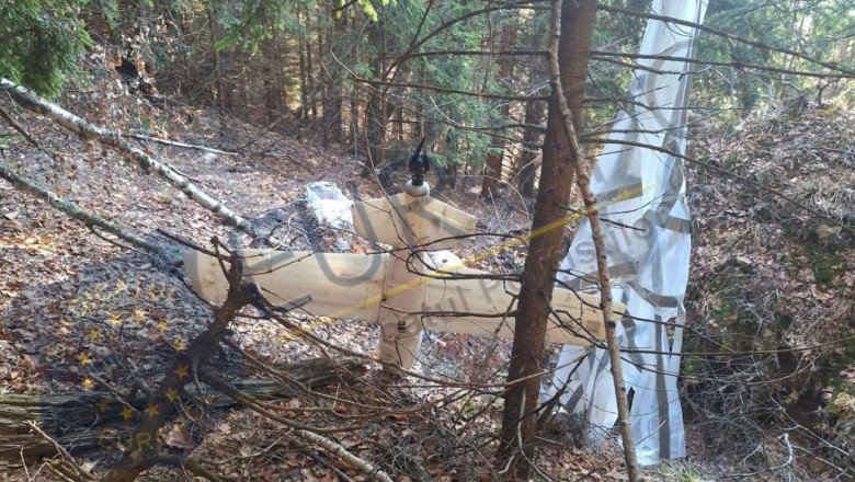 europol-face-precizari-despre-drona-gasita-in-arges:-„cert-e-ca-nu-a-fost-folosita-de-militarii-din-baza-nato-din-zona” europol-face-precizari-despre-drona-gasita-in-arges:-„cert-e-ca-nu-a-fost-folosita-de-militarii-din-baza-nato-din-zona”