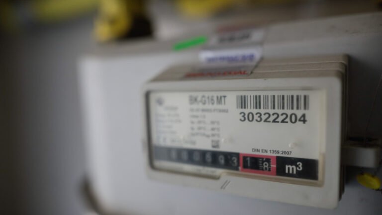 preturile-la-gaze-vor-creste-din-2026-chiar-si-cu-35%.-expertii-avertizeaza-in-privinta-acceptarii-tacite-a-noilor-tarife