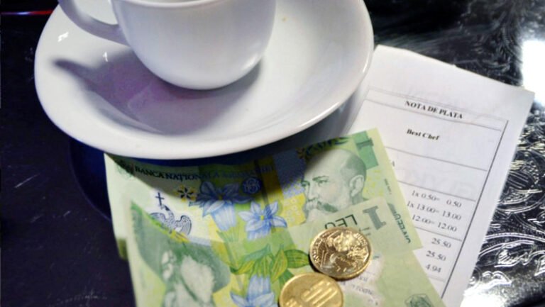 surse:-guvernul-a-decis-ca-tva-ul-pentru-sectorul-horeca-sa-ramana-la-11%.-ce-spunea-ministrul-finantelor-in-urma-cu-o-luna