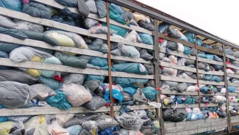 17-tone-de-deseuri-din-germania-au-fost-oprite-la-intrarea-in-tara,-la-nadlac.-soferul-nu-avea-documente-de-import