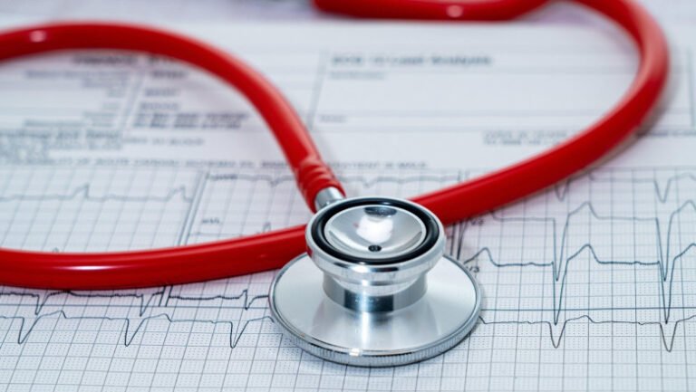 dispare-reteta-de-la-medicul-de-familie.-o-noua-platforma-din-sanatate-va-fi-functionala-din-august,-anunta-ministrul-rogobete