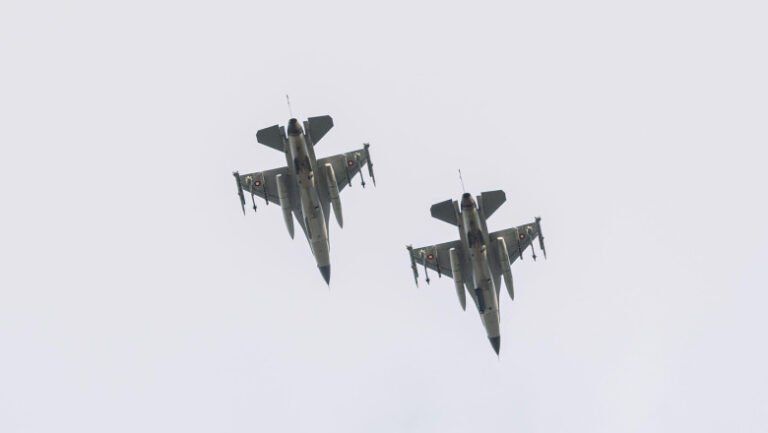 pilotii-ucraineni-de-f-16-au-reusit-acolo-unde-sistemele-patriot-au-esuat:-aproape-toate-rachetele-rusesti-kinjal-au-fost-interceptate