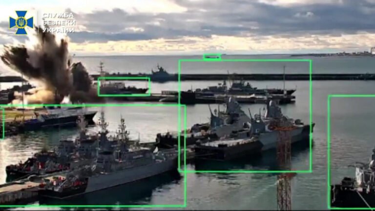 serviciul-de-securitate-al-ucrainei,-noi-detalii-despre-operatiunea-speciala-din-novorossiisk,-care-a-dus-la-lovirea-submarinului-kilo