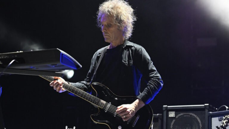 perry-bamonte,-chitaristul-trupei-the-cure,-a-murit-la-varsta-de-65-de-ani