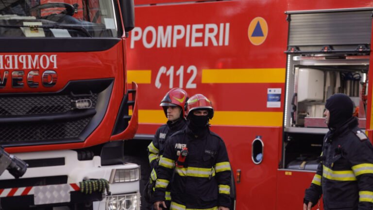 incendiu-la-un-fast-food-din-giurgiu:-cinci-angajati-au-iesit-singuri-din-cladire.-de-la-ce-a-pornit-focul