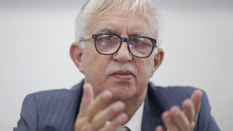 fostul-presedinte-al-curtii,-augustin-zegrean,-despre-actuala-decizie-a-ccr:-„duminica-nu-se-judeca-nicaieri-in-lume”