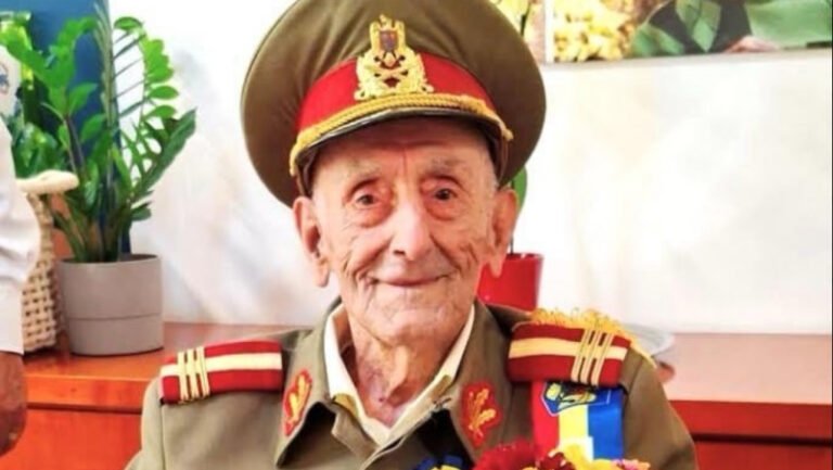 a-murit-colonelul-(r.)-ion-vasile-banu,-singura-persoana-decorata-de-presedintele-nicusor-dan-la-1-decembrie