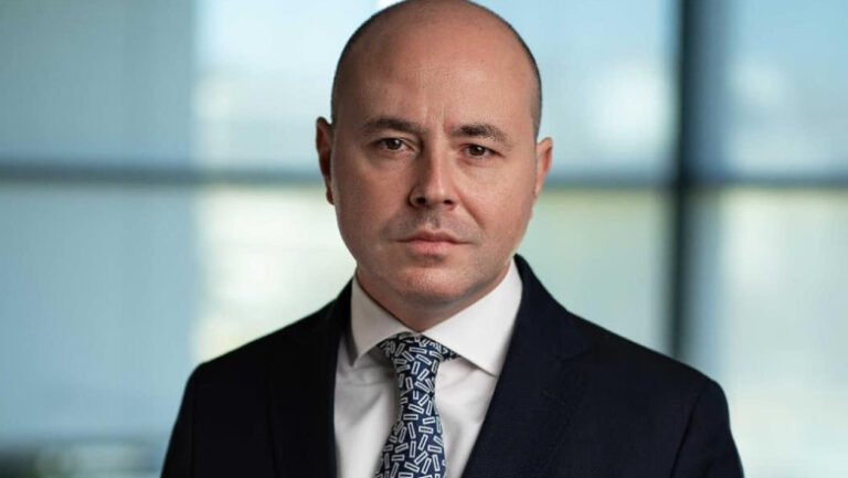 captura-institutionala:-cand-gardienii-constitutiei-devin-paznicii-privilegiilor