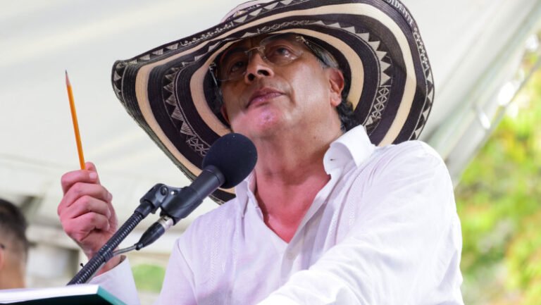 presedintele-columbian-sustine-ca-sua-au-bombardat-o-fabrica-de-cocaina-din-venezuela.-„ne-temem-ca-acolo-se-amesteca-pasta-de-coca”