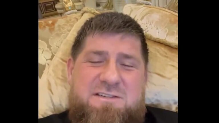 „abia-l-au-resuscitat”-ramzan-kadirov-a-fost-la-un-pas-de-moarte-in-ultima-sa-vizita-la-moscova.-starea-dictatorului-din-cecenia