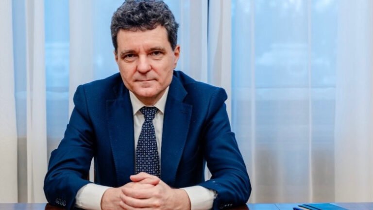 mesajul-lui-nicusor-dan-de-anul-nou:-„2026-ne-ofera-sansa-de-a-reinnoi-increderea,-de-a-corecta-ce-nu-a-functionat-si-de-a-construi”