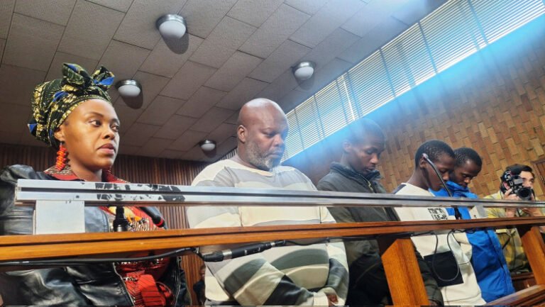 prezentatoare-radio-din-africa-de-sud,-arestata-pentru-ca-ar-fi-recrutat-barbati-sa-lupte-pentru-rusia-in-ucraina