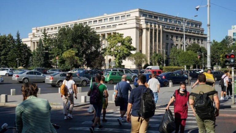 rata-somajului-a-coborat-la-5,9%-in-octombrie,-insa-economistii-atrag-atentia:-„nu-e-momentul-pentru-entuziasm”