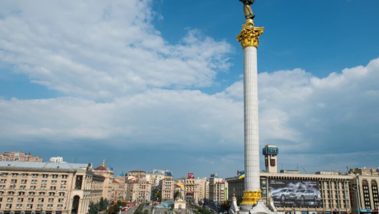 ucrainenii-sunt-gata-sa-iasa-in-strada-daca-kievul-cedeaza-teritorii,-arata-un-sondaj.-procentul-celor-care-vor-pedepsirea-lui-putin