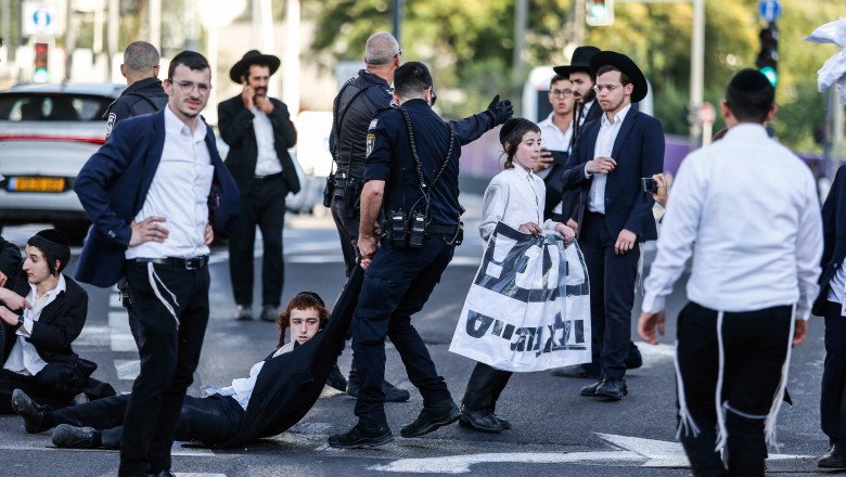 noua-criza-din-israel:-recrutarea-evreilor-ultraortodocsi-pentru-serviciul-militar.-scutirea-de-a-face-armata-fusese-instituita-in-1947 noua-criza-din-israel:-recrutarea-evreilor-ultraortodocsi-pentru-serviciul-militar.-scutirea-de-a-face-armata-fusese-instituita-in-1947