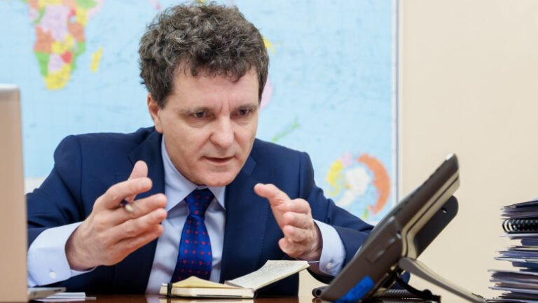 nicusor-dan-a-vorbit-la-telefon-cu-presedintele-din-coreea-de-sud:-„am-purtat-o-discutie-substantiala-pe-teme-de-interes-reciproc”