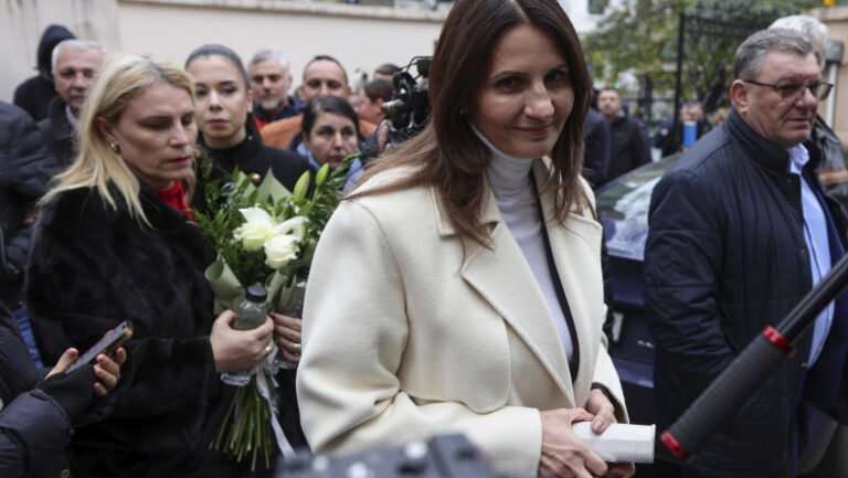 alegeri-bucuresti-2025.-ce-avere-a-declarat-candidata-sustinuta-de-aur,-anca-alexandrescu