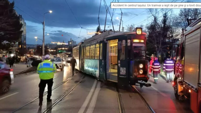un-tramvai-a-deraiat-la-iasi,-acrosand-doua-vehicule