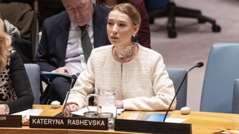 rusia-acuzata-ca-a-trimis-copii-ucraineni-rapiti-intr-un-lagar-din-coreea-de-nord.-acolo-au-invatat-„sa-distruga-cotropitorii-japonezi”