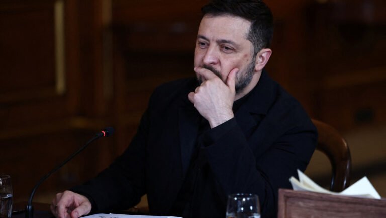 „o-decizie-va-fi-luata-in-viitorul-apropiat”.-volodimir-zelenski-a-inceput-sa-i-caute-un-inlocuitor-lui-andrii-iermak