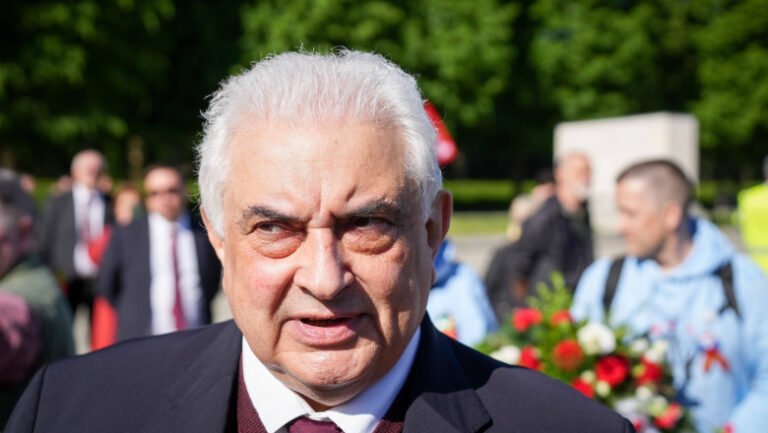 ue-se-va-confrunta-cu-„consecinte-considerabile”-daca-va-finanta-ucraina-cu-bani-din-activele-rusesti-inghetate-(diplomat-rus)