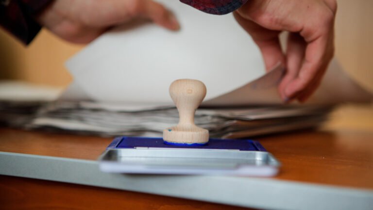 alegeri-locale-2025:-ce-greseli-pot-duce-la-anularea-votului.-cum-arata-un-buletin-completat-corect