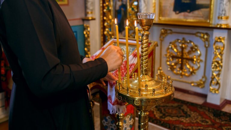 sfantul-nicolae-2025:-ce-alimente-recomanda-preotul-sa-imparti-pe-6-decembrie:-„aduc-binecuvantare-in-casele-si-familiile-noastre”