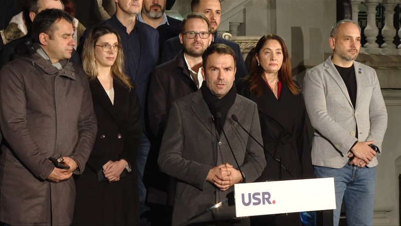 alegeri-bucuresti-2025.-catalin-drula,-primele-declaratii-dupa-afisarea-rezultatelor-exit-poll:-l-am-indemnat-pe-ciprian-sa-aiba-curaj alegeri-bucuresti-2025.-catalin-drula,-primele-declaratii-dupa-afisarea-rezultatelor-exit-poll:-l-am-indemnat-pe-ciprian-sa-aiba-curaj