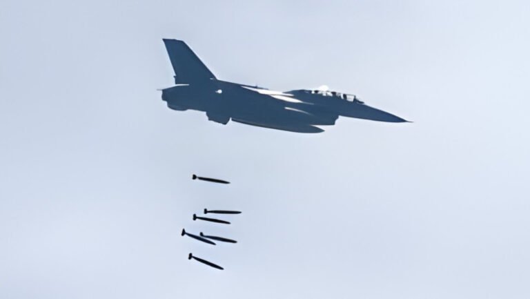 thailanda-a-atacat-cambodgia-cu-avioane-de-vanatoare.-f-16-au-bombardat-sate-de-la-frontiera