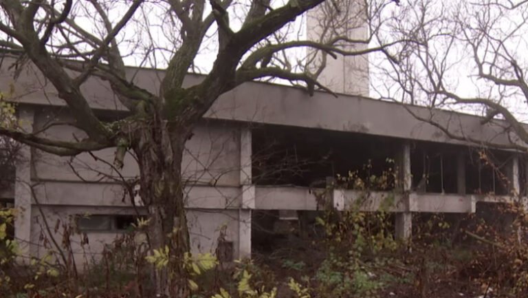 razboi-intre-doua-institutii-la-agricultura-o-agentie-refuza-de-17-ani-sa-desfiinteze-statiuni-de-cercetare.-angajati,-doar-sefi