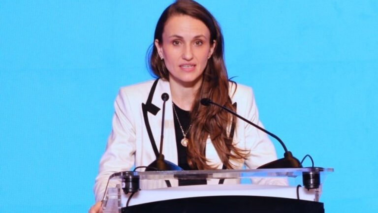 ministrul-de-externe:-romania-dispune-de-avantaje-intrinseci-in-ceea-ce-priveste-implicarea-in-reconstructia-ucrainei