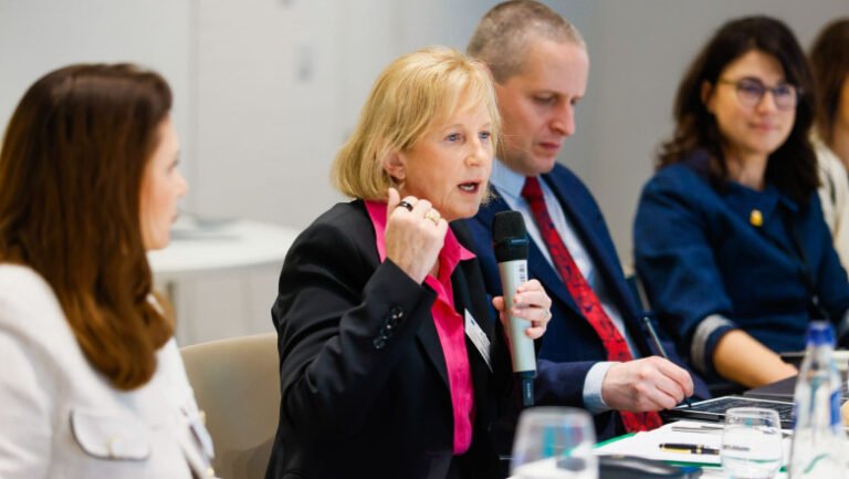 romania-duce-sgr-la-bruxelles,-ca-reper-european