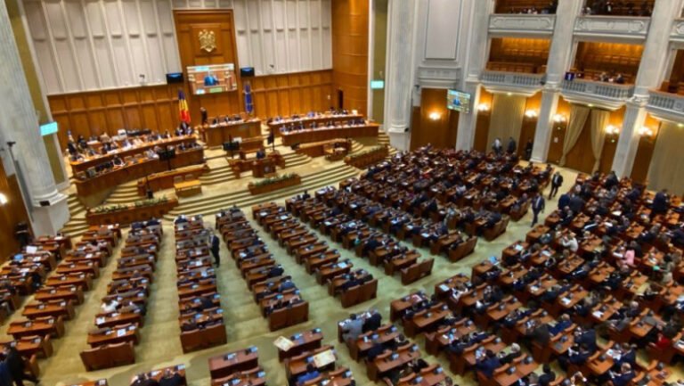 ilie-bolojan,-in-parlament,-despre-demersul-opozitiei:-„am-intrat-intr-o-rutina-a-motiunilor-de-cenzura.-semnatarii-vor-doar-scandal”