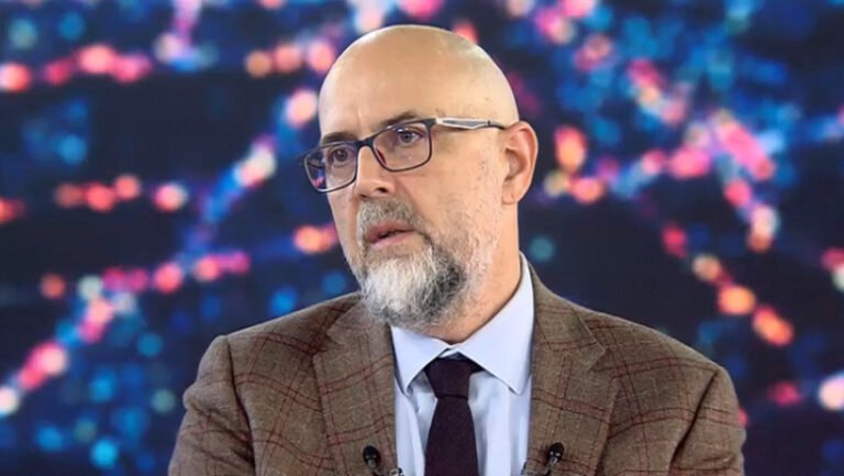 kelemen-hunor:-pe-prescriptie-si-pe-complete-trebuie-sa-modificam-legislatia.-e-clar-ca-exista-o-problema