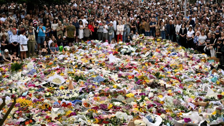 curajul-incredibil-al-unui-cuplu:-boris-si-sofia-au-incercat-sa-l-opreasca-pe-unul-din-atacatorii-de-pe-plaja-bondi,-dar-au-fost-ucisi