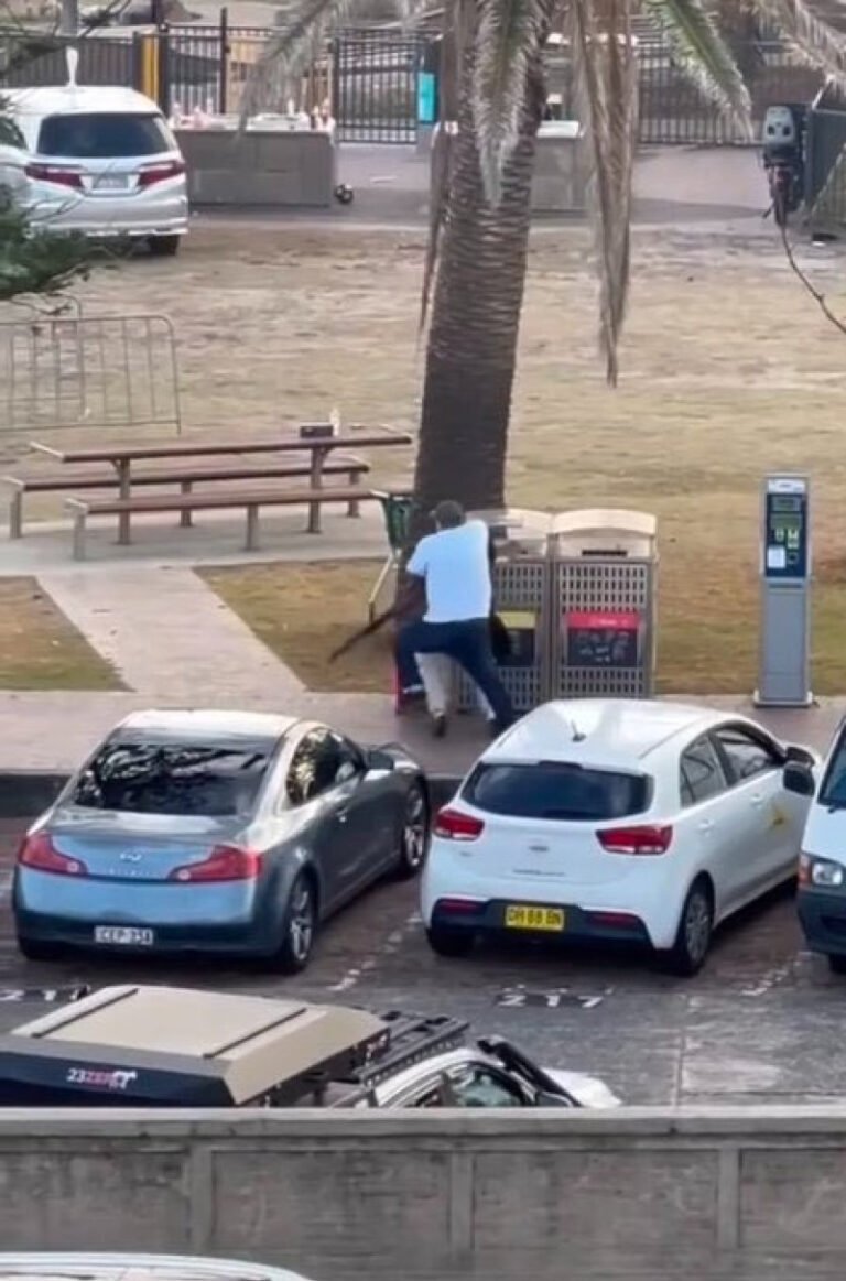 eroul-de-la-bondi-beach,-care-a-dezarmat-unul-dintre-atacatori,-a-primit-donatii-de-aproape-2-milioane-de-dolari-australieni