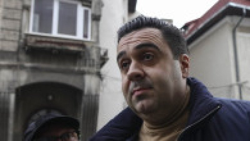 Fostul ministru al transporturilor, Razvan Cuc, este adus la sediul DNA, in Bucuresti, 16 decembrie 2025. Foto: Inquam Photos / Octav Ganea | Poza 3 din 7