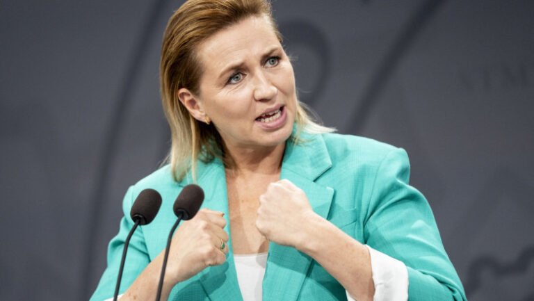 premierul-danemarcei-a-cerut-sua-sa-inceteze-„amenintarile”-dupa-ce-trump-a-spus-ca-america-are-„in-mod-absolut-nevoie”-de-groenlanda