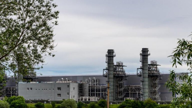 dupa-aproape-10-ani-de-intarzieri,-centrala-pe-gaze-de-la-iernut-trebuie-pusa-in-functiune-pana-la-31-decembrie-2026