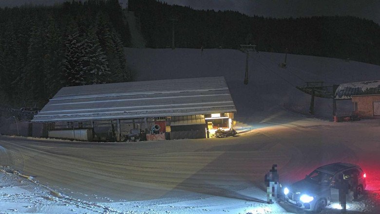 ca-n-filme:-doi-romani-au-furat-un-seif-dintr-o-statiune-de-schi-austriaca.-l-au-tarat-pe-partie,-pana-la-masina ca-n-filme:-doi-romani-au-furat-un-seif-dintr-o-statiune-de-schi-austriaca.-l-au-tarat-pe-partie,-pana-la-masina