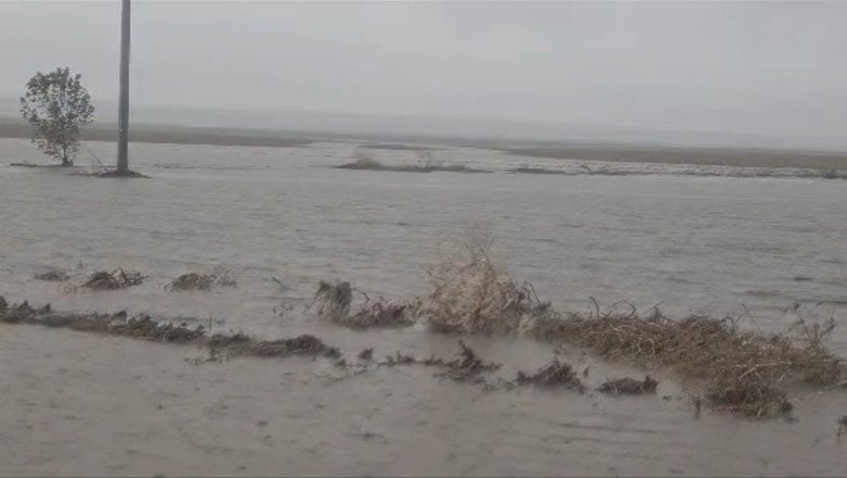 inundatii-puternice-in-kosovo.-zeci-de-familii-evacuate-si-gospodarii-in-bezna,-dupa-ce-apa-a-ajuns-la-o-centrala-electrica inundatii-puternice-in-kosovo.-zeci-de-familii-evacuate-si-gospodarii-in-bezna,-dupa-ce-apa-a-ajuns-la-o-centrala-electrica