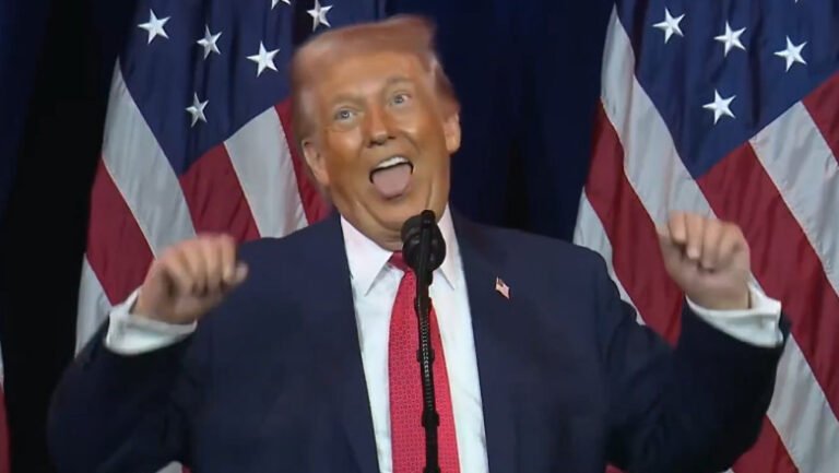 „e-o-nebunie!”.-trump-a-imitat-in-fata-republicanilor-o-halterofila-transgender