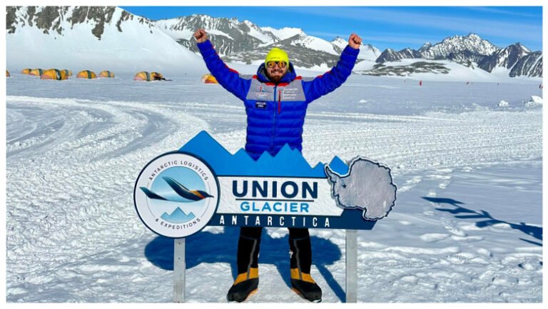 alpinistul-roman-adrian-ahritculesei-a-cucerit-cel-mai-inalt-varf-din-antarctica