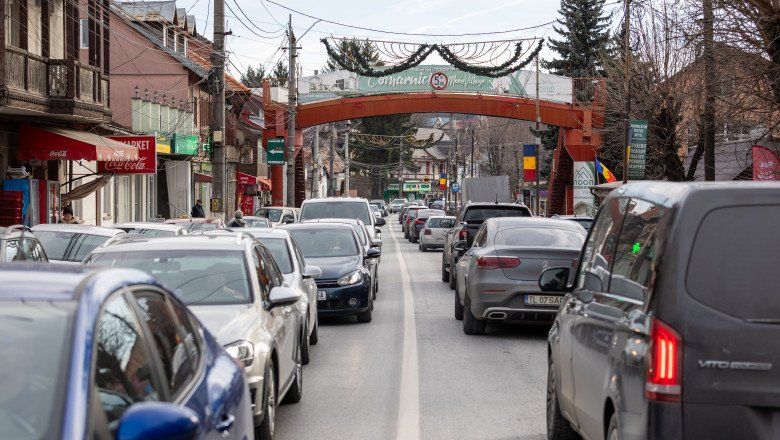 trafic-intens-pe-dn1:-se-circula-greu-pe-sensul-spre-bucuresti.-care-sunt-rutele-ocolitoare-pentru-a-ajunge-in-capitala trafic-intens-pe-dn1:-se-circula-greu-pe-sensul-spre-bucuresti.-care-sunt-rutele-ocolitoare-pentru-a-ajunge-in-capitala