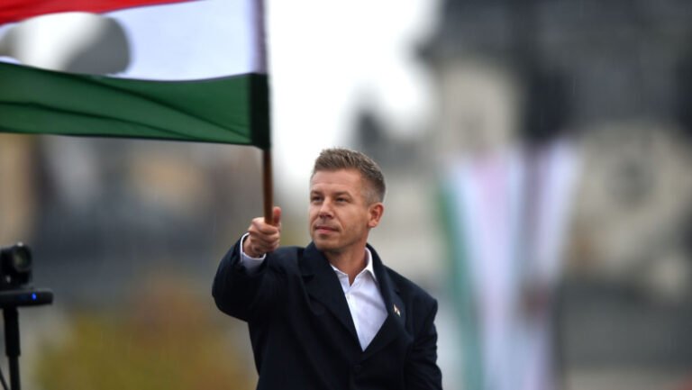 rivalul-lui-viktor-orban,-peter-magyar,-se-dovedeste-si-mai-radical-cu-muncitorii-straini-din-ungaria.-care-sunt-planurile-sale