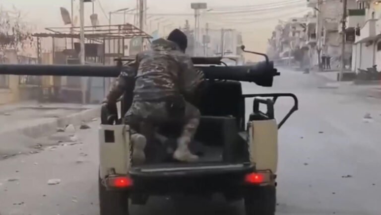 combatantii-kurzi-incercuiti-la-alep-vor-fi-evacuati-dupa-armistitiul-cu-armata-siriana