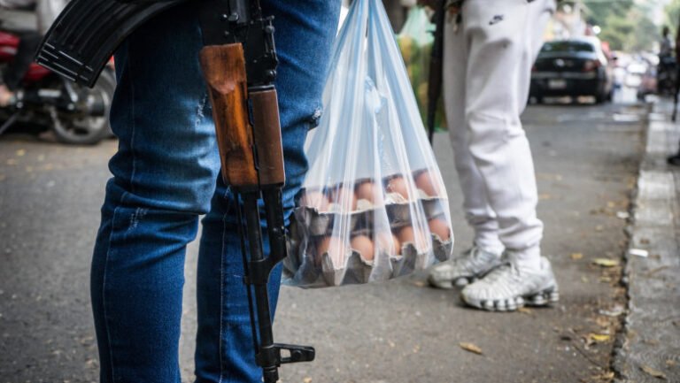 „suntem-fericiti,-dar-este-periculos-sa-recunoastem”.-teama-si-incertitudine-in-venezuela-dupa-capturarea-lui-maduro